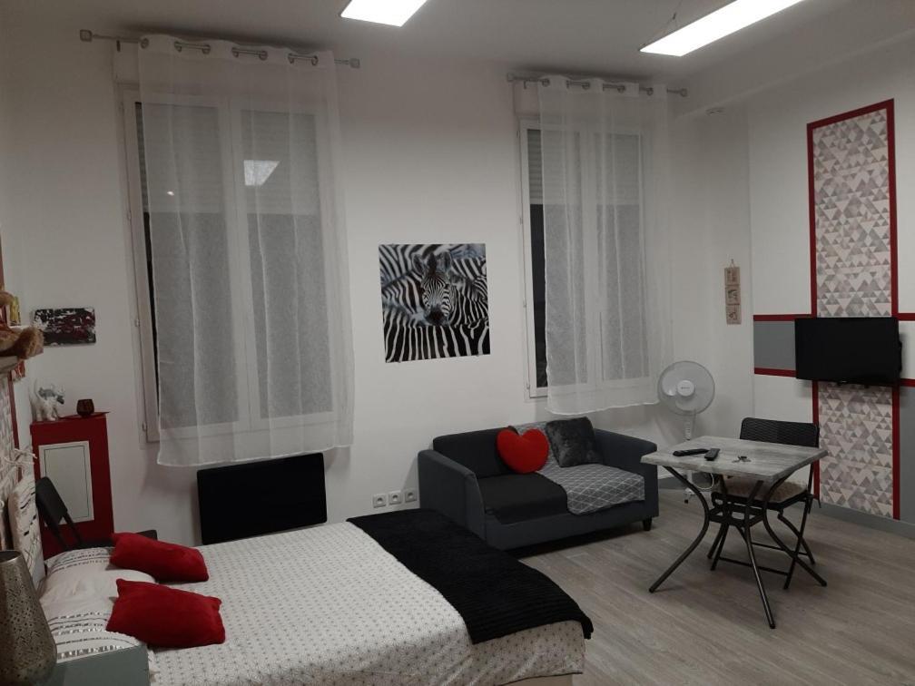 Appartement T1 Hyper Centre Place De La Victoire Bordeaux Exteriör bild